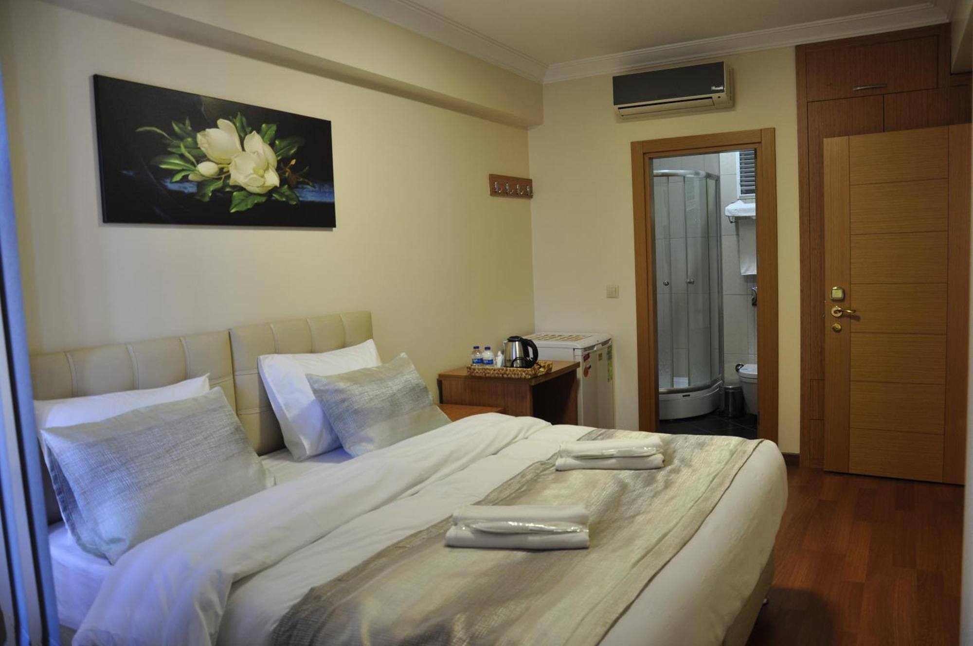 My World Hotel Istanbul Exterior photo